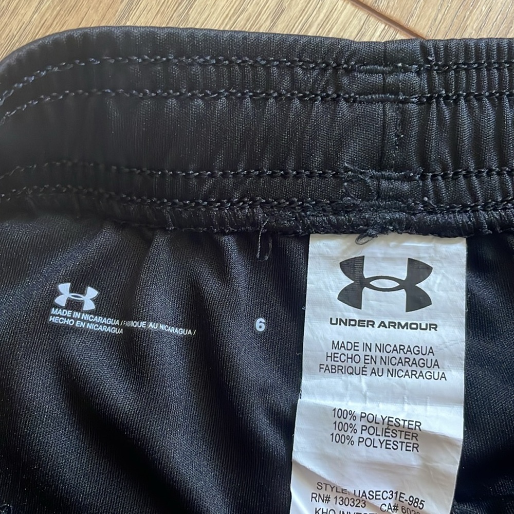 Kids Nike Dri-FIT & Under Armour Shorts - Picture 11 of 16